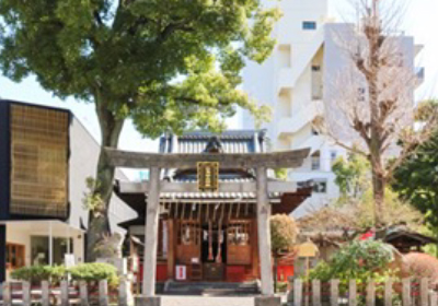 徳川綱吉公から拝領した地に建つ江島杉山神社(江島杉山神社HPより転載)
